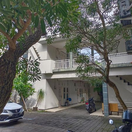 Oemah Jawa Guesthouse Jember Exterior photo